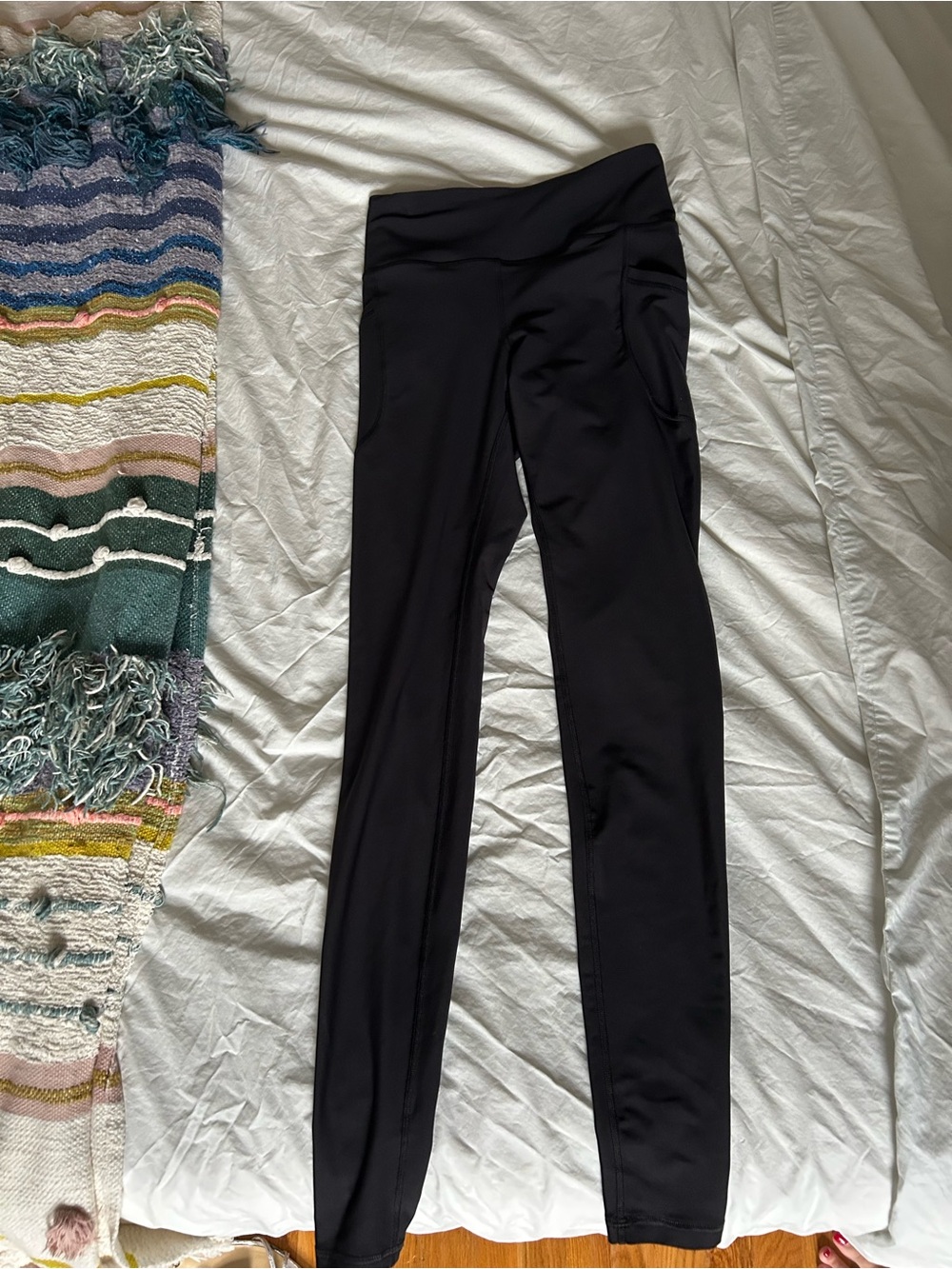 Old Navy High-Waist Black Women's LongPerformance Leggings with Pockets